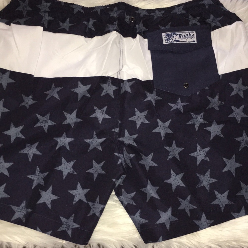 🆕Bathing Suit, Swim Trunks🌊 - Picture 2 of 4